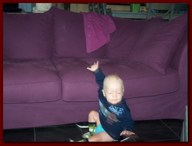 599x448 pixels (160K)